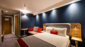 Premium bedding, in-room safe, desk, laptop workspace