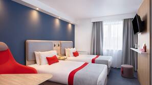 Premium bedding, in-room safe, desk, laptop workspace