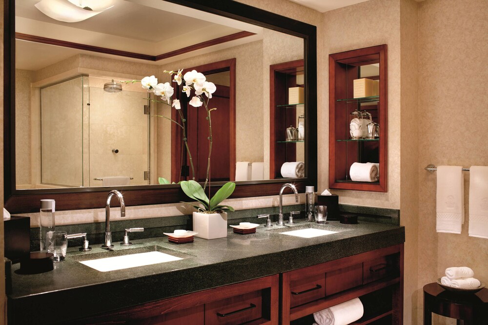 Bathroom, The Ritz-Carlton Georgetown, Washington, D.C.