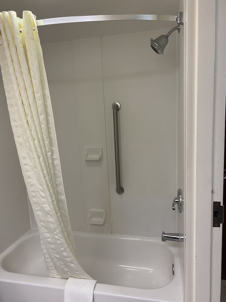 Bathroom, Homestead Apart-Hotel