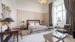 1 bedroom, premium bedding, minibar, in-room safe