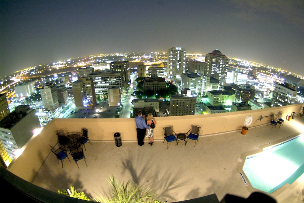 Magnolia Hotel Houston, A Tribute Portfolio Hotel in Houston Best