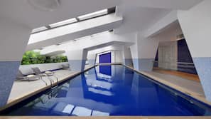 Kolam renang indoor