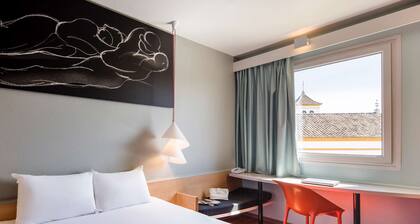 ibis Sevilla
