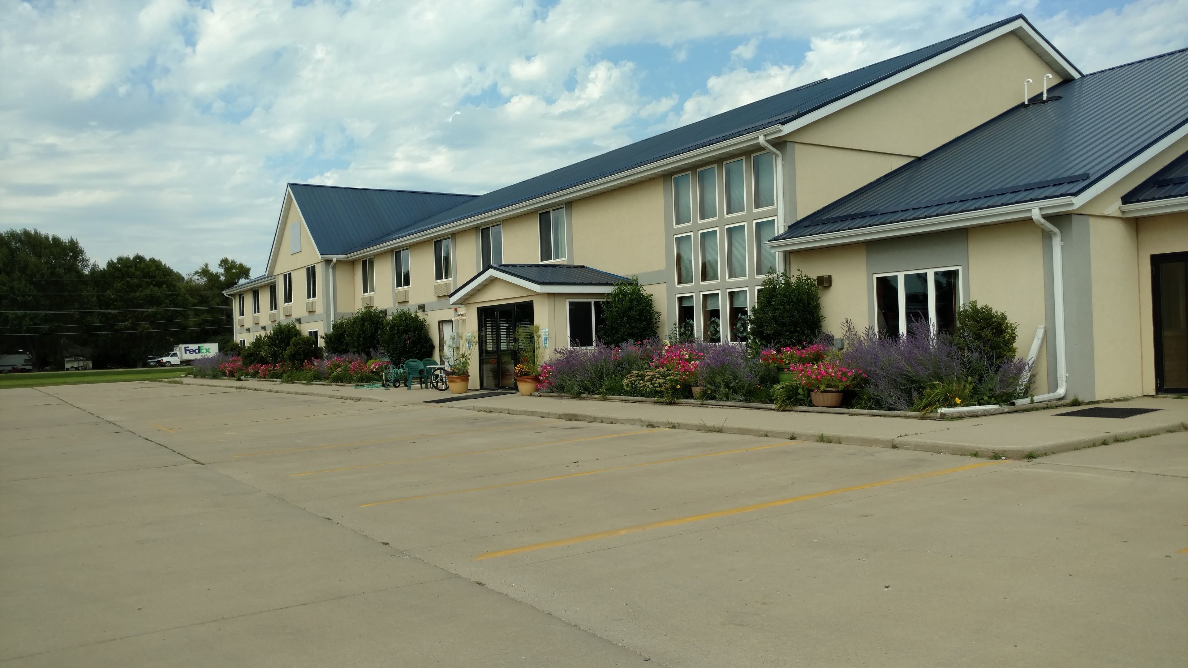 De Smet Super Deluxe Inn and Suites in De Smet, United States