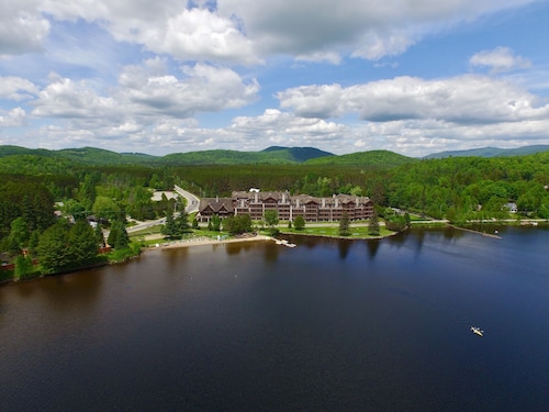 Mont Tremblant Hotels With Bars Cheap Hotels With A Bar