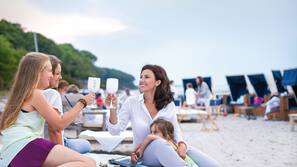 Am Strand, Windsurfen, Strandbar, Surfen/Boogieboarden