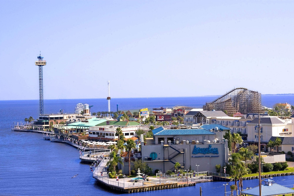 Kemah Boardwalk Inn in Houston, TX Expedia