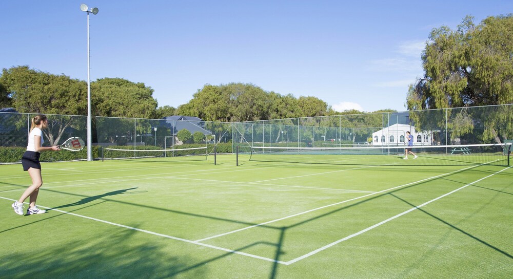 Tennis court, Bayview Geographe Resort