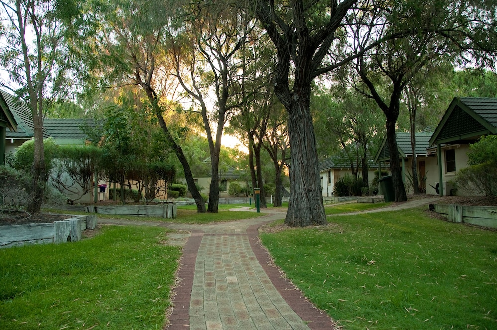 Property grounds, Bayview Geographe Resort