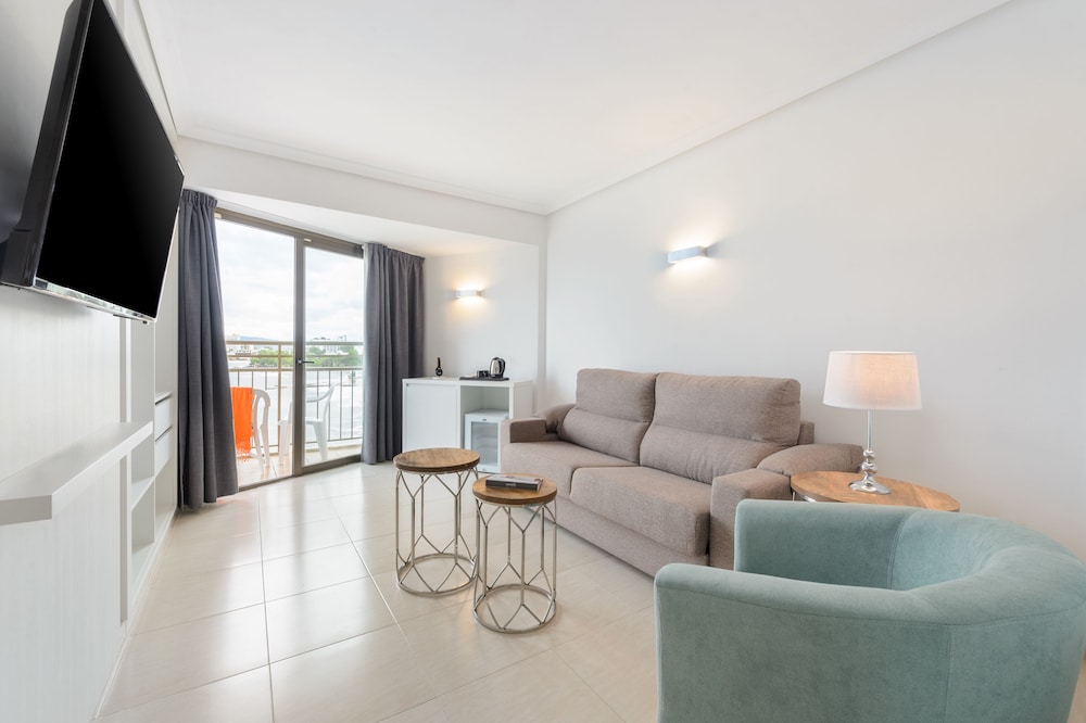 Hotel Playasol San Remo In Sant Josep De Sa Talaia Hotel Rates Reviews On Orbitz