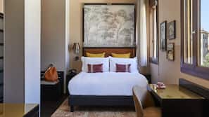 Minibar, cassaforte in camera, con stile personalizzato