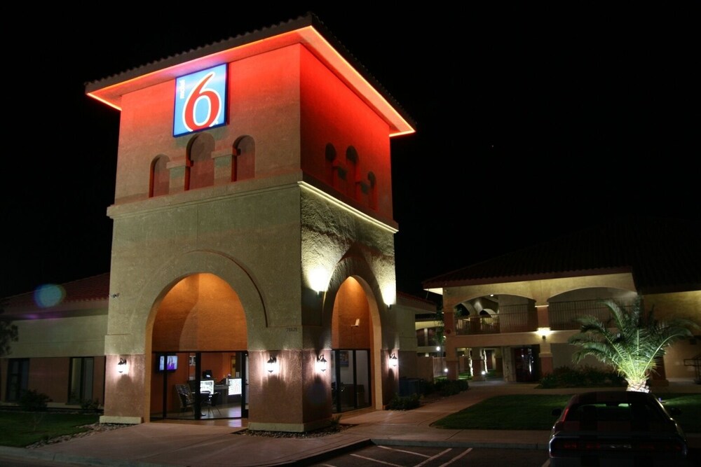 Exterior, Motel 6 Santa Nella, CA - Los Banos