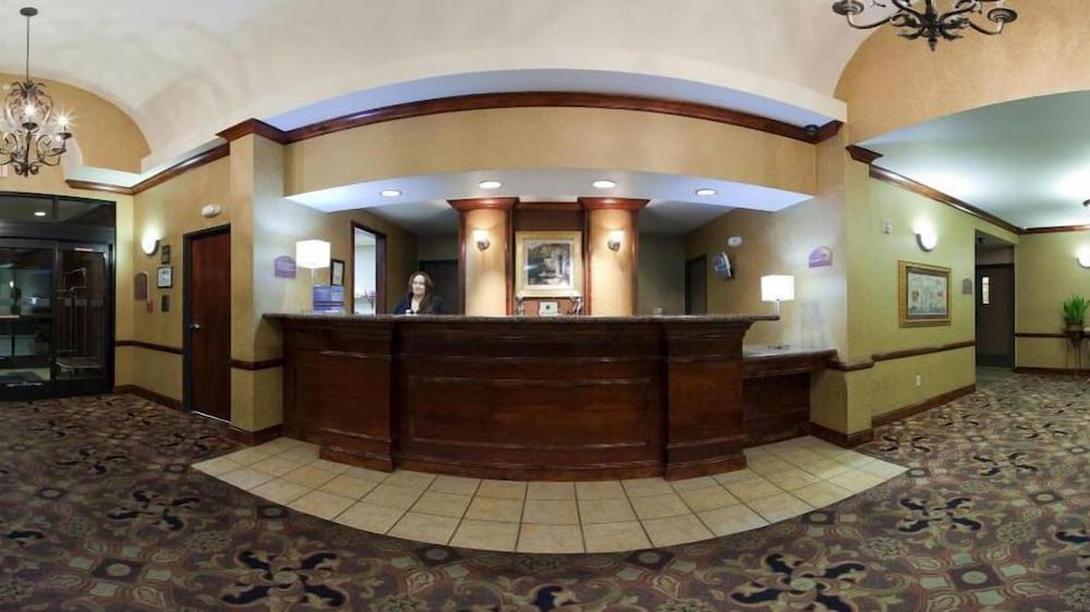 Holiday Inn Express Hotel & Suites BarstowOutlet Center, an IHG Hotel