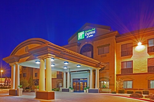 Great Place to stay Holiday Inn Express Hotel & Suites Barstow-Outlet Center near Barstow 