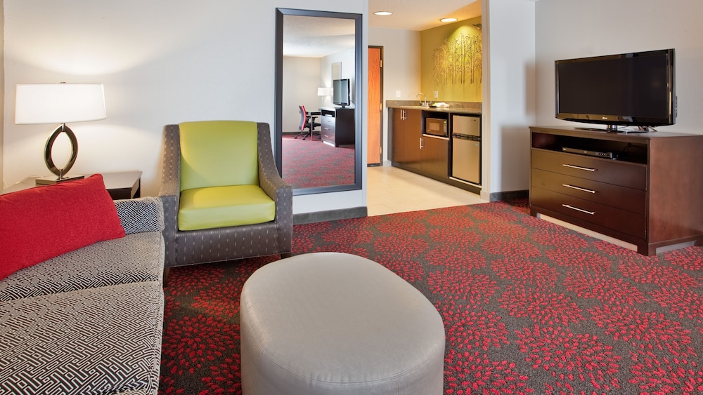 Holiday Inn Express Fremont, an IHG Hotel