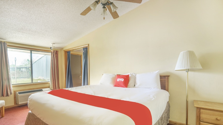 OYO Hotel Daleville AL Hwy 84