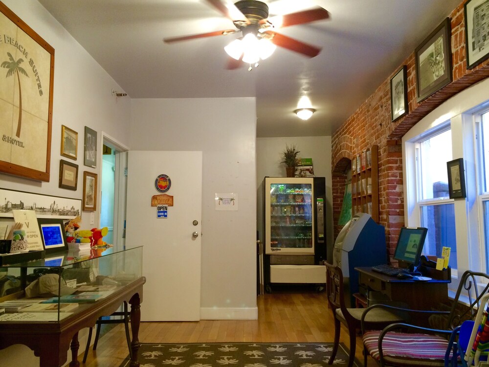 Venice Beach Suites Hotel 2018 Room Prices Deals Reviews Featured Image Lobby Reception