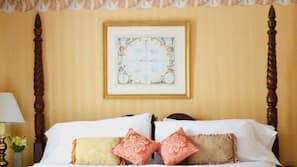 Premium bedding, in-room safe, iron/ironing board