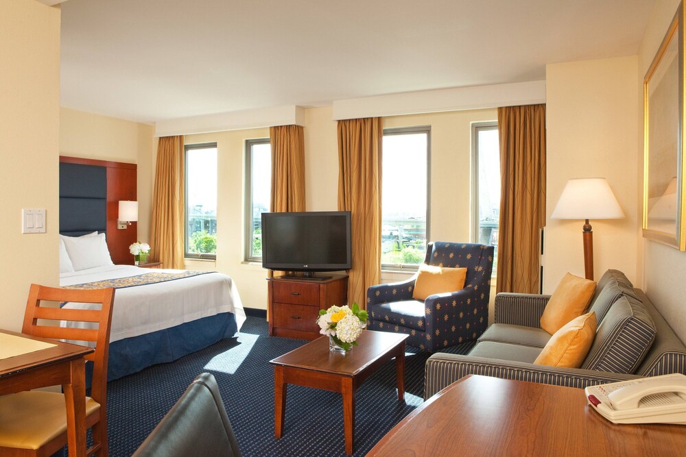 Room, Residence Inn by Marriott Boston Harbor on Tudor Wharf