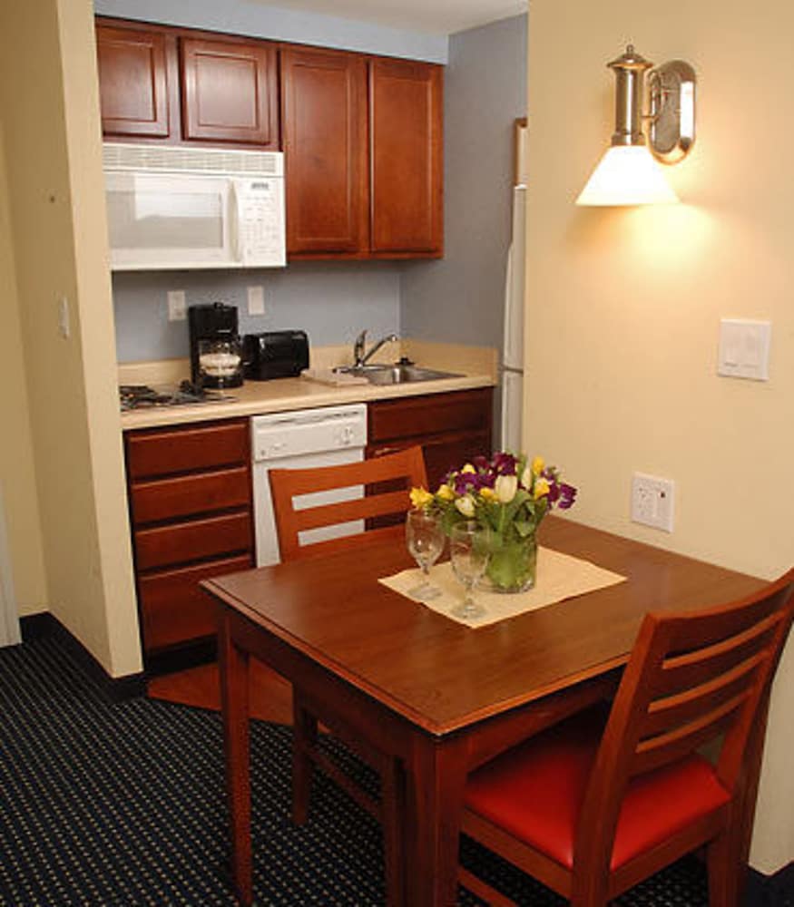 Private kitchen, Residence Inn by Marriott Boston Harbor on Tudor Wharf