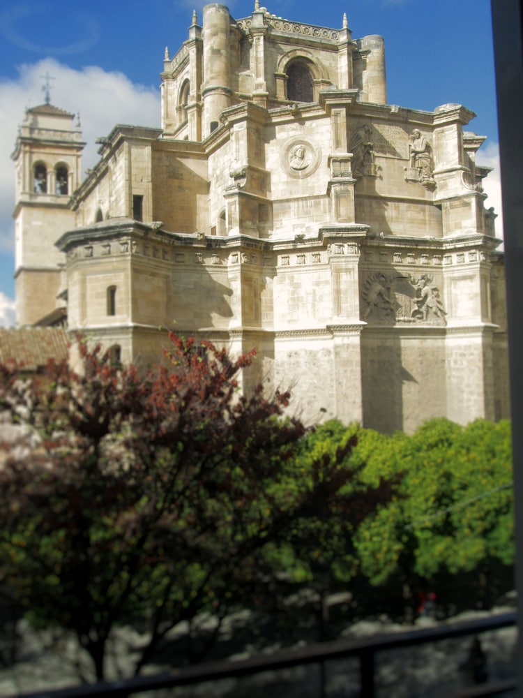 Imagen de Holel Terraza Monasterio (3 de 17)