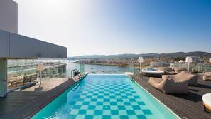 2 piscinas al aire libre