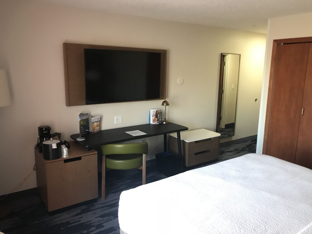 Fairfield Inn Suites Marriott Bend Downtown  2019 Room Prices
