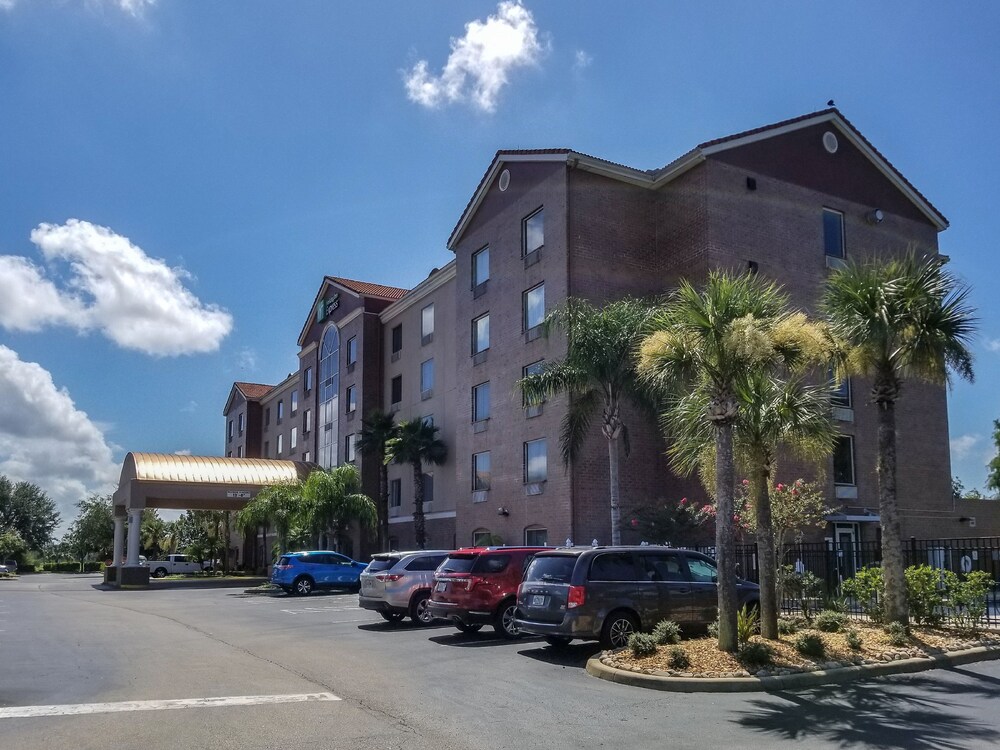 Holiday Inn Express Hotel And Suites Orange City 2018 Room Prices Exterior