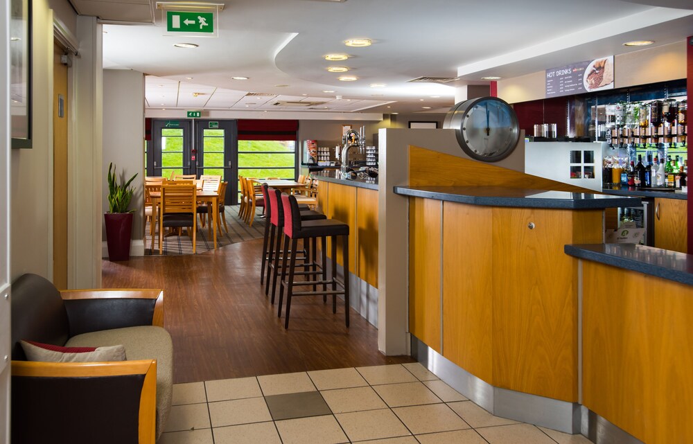 Holiday Inn Express Swansea - East, an IHG Hotel