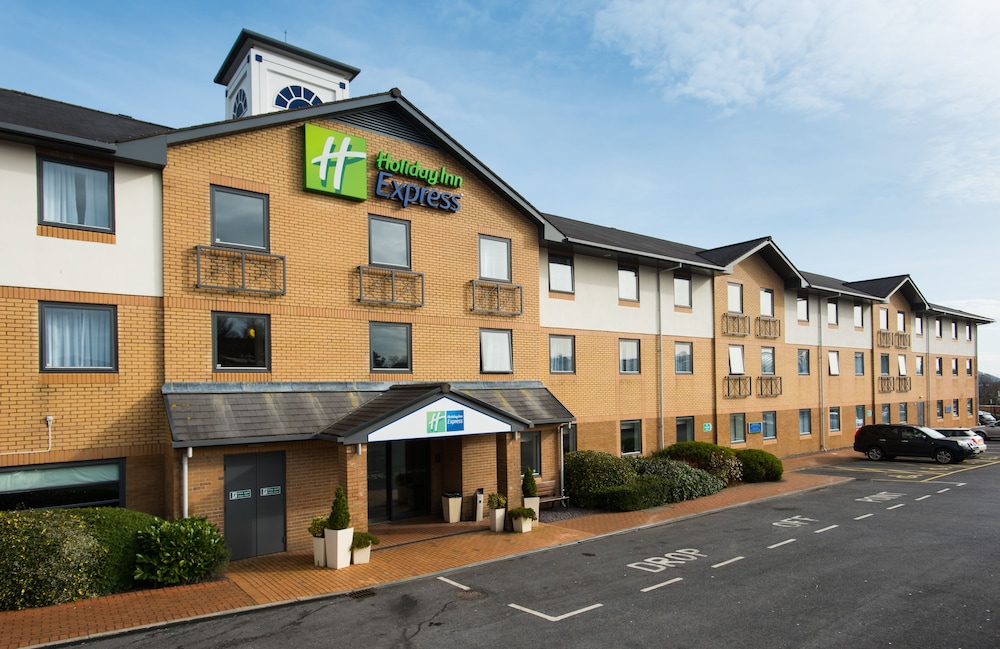 Holiday Inn Express Swansea - East, an IHG Hotel