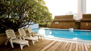 Seasonal outdoor pool, sun loungers
