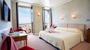 Premium bedding, minibar, in-room safe, soundproofing