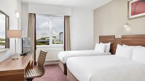 Desk, iron/ironing board, free WiFi, bed sheets