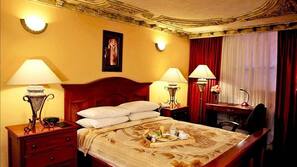 In-room safe, free WiFi