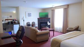 Premium bedding, pillow top beds, in-room safe, desk