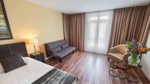 Minibar, in-room safe, individually furnished, desk