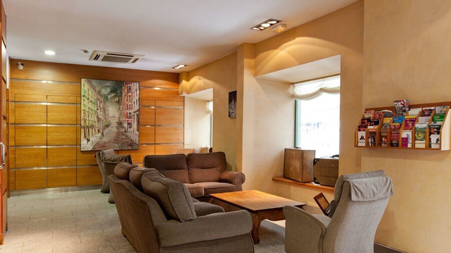 Ateneo Hotel