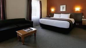 Iron/ironing board, free WiFi, linens