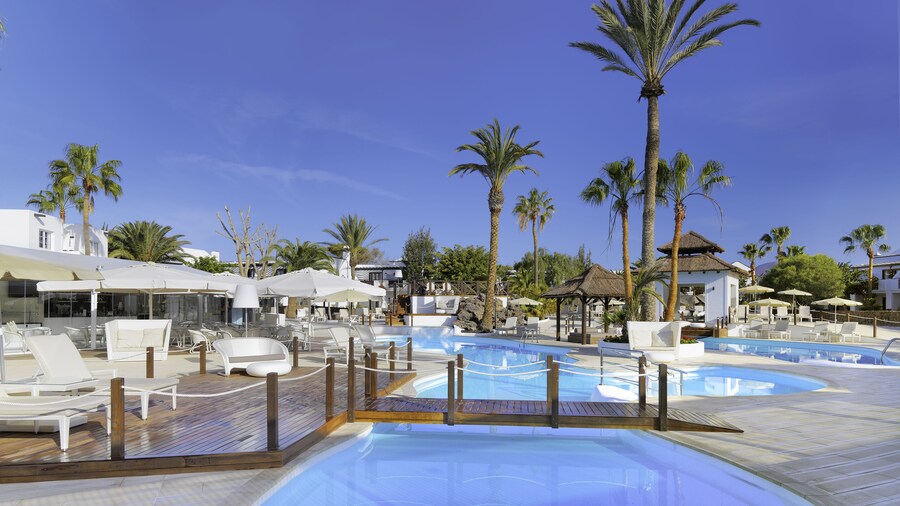 H10 White Suites