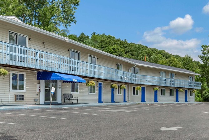 wyndham hotels great barrington ma