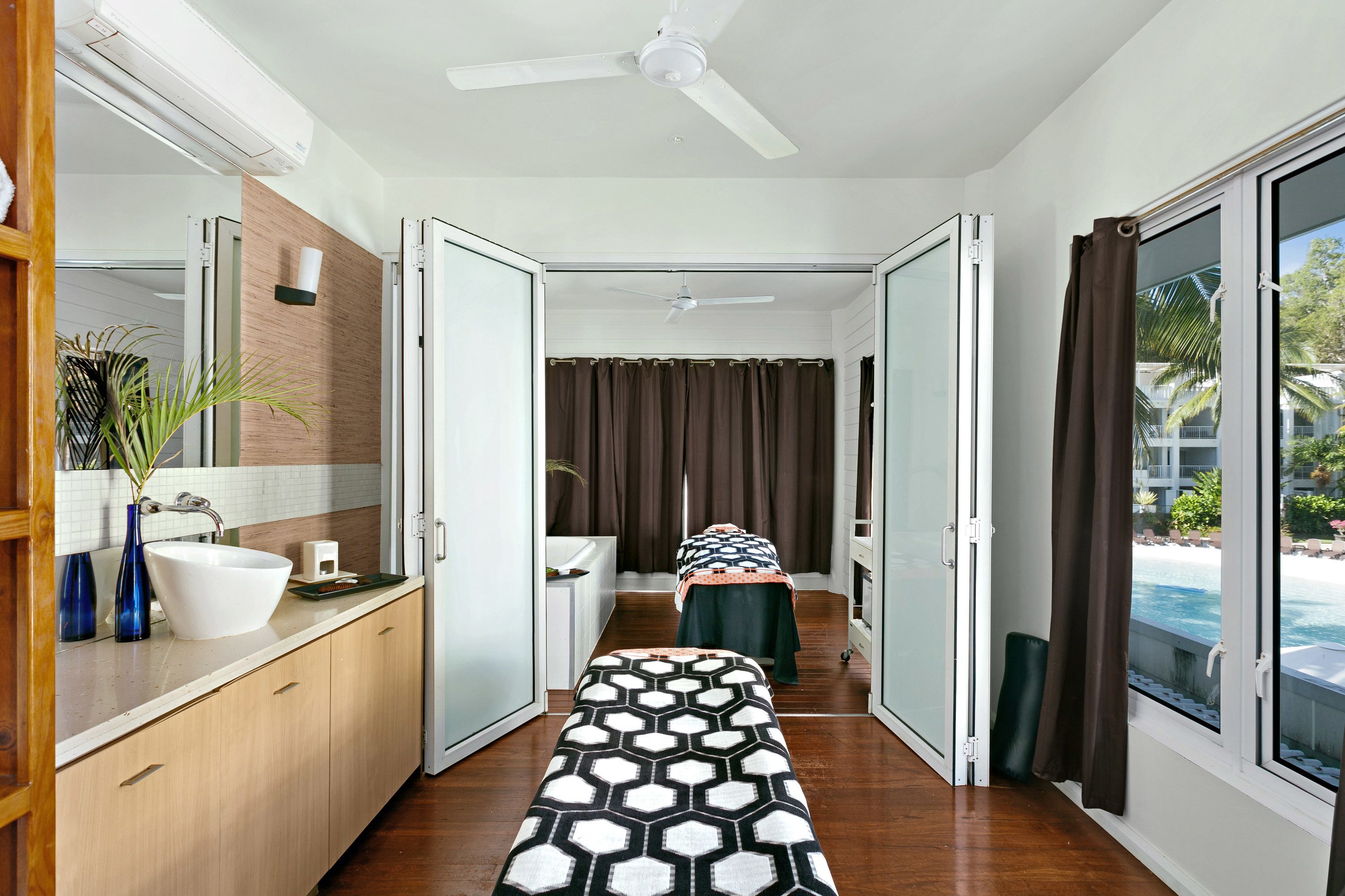 Peppers Beach Club and Spa - Palm Cove