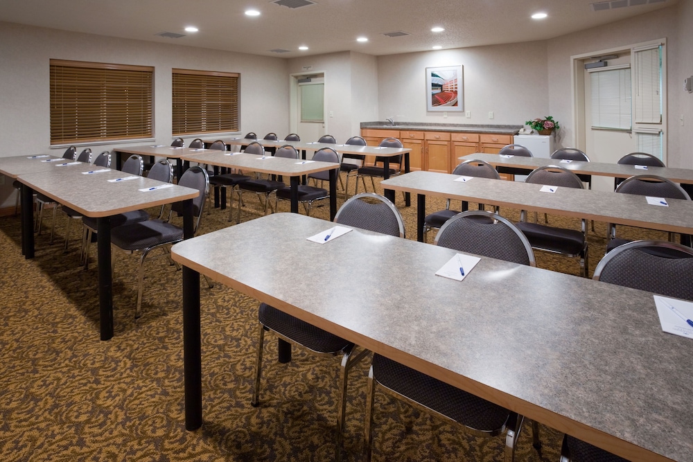 Candlewood Suites Appleton, an IHG Hotel