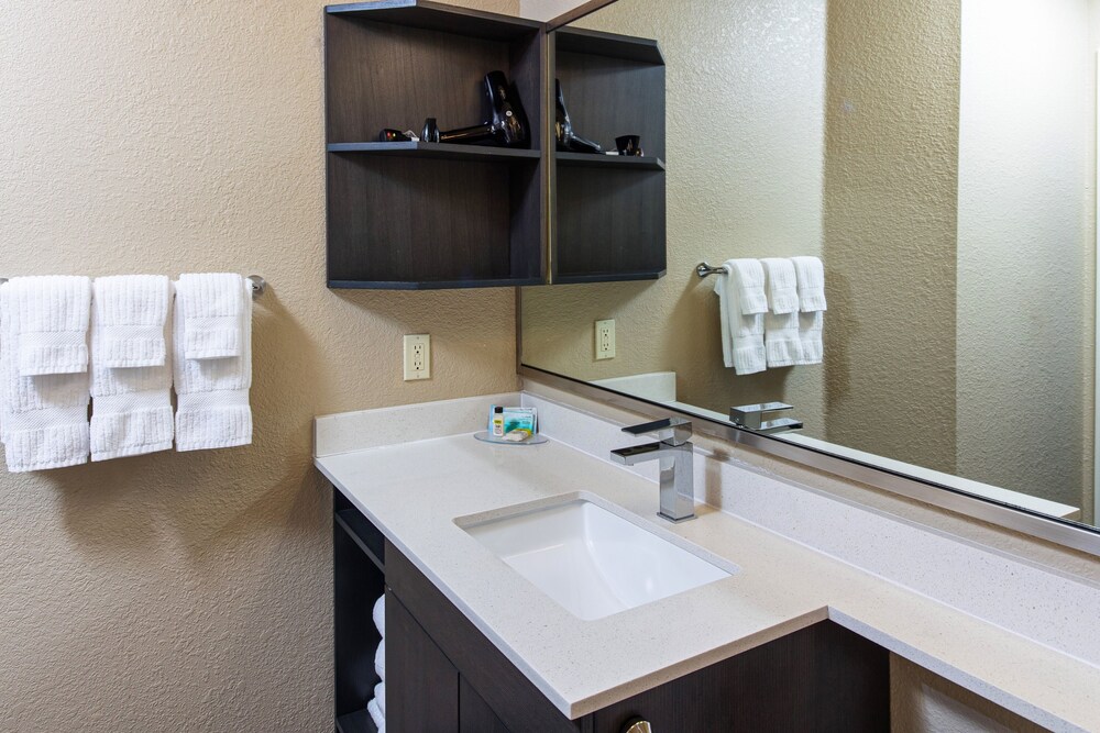 Candlewood Suites Appleton, an IHG Hotel