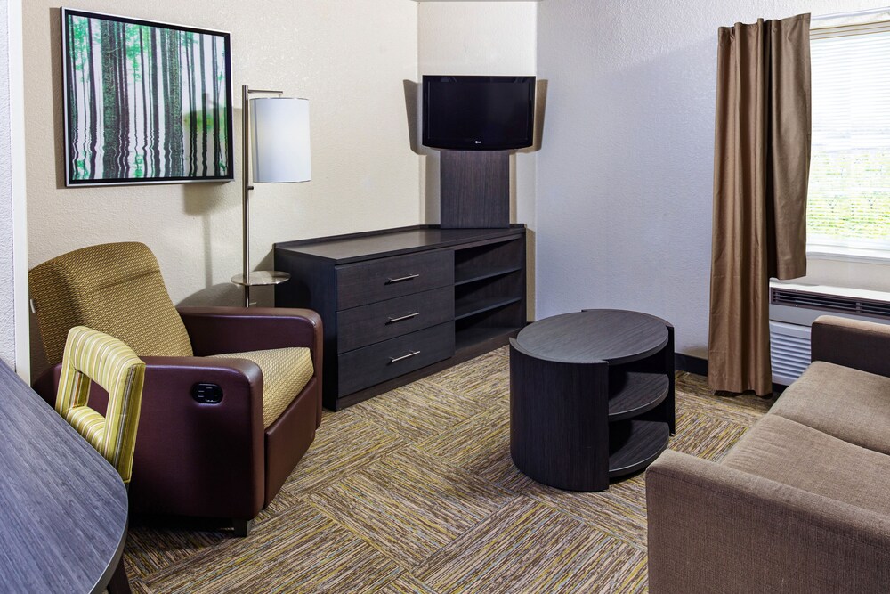 Candlewood Suites Appleton, an IHG Hotel