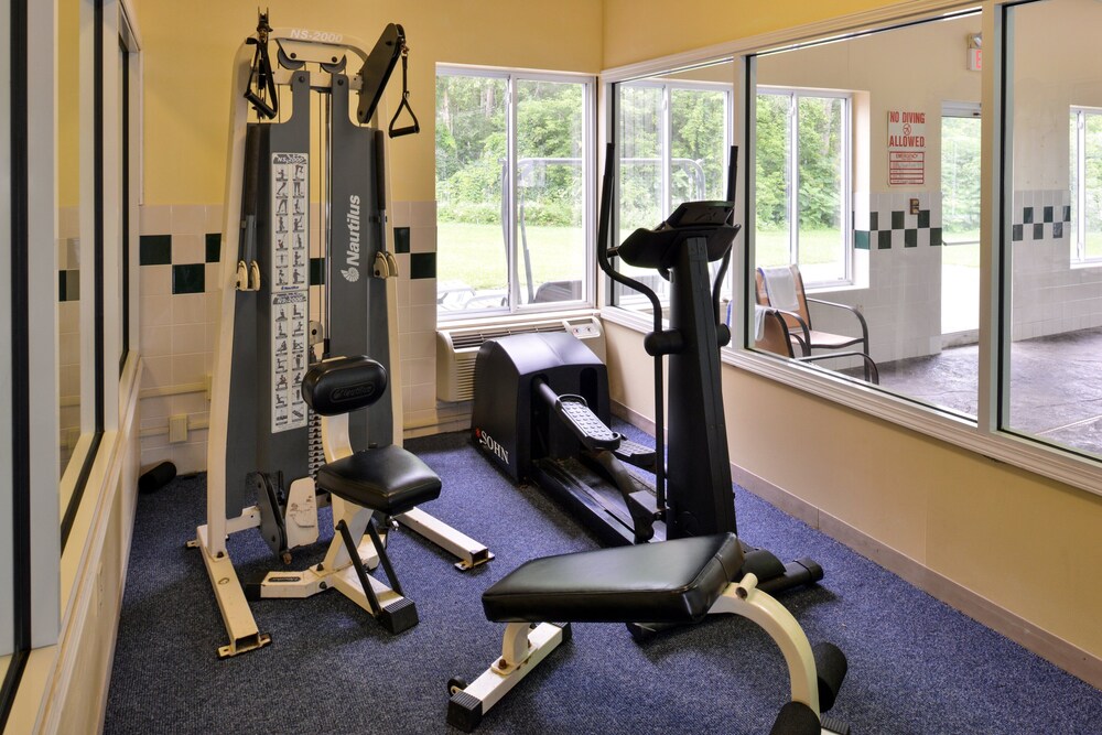 Fitness facility, Red Roof Inn Sandusky - Milan