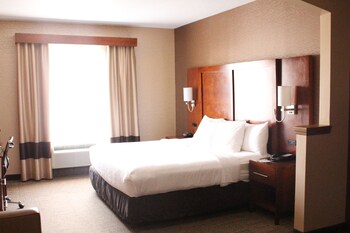 Quality Suites Nyc Gateway Reviews Photos Rates Ebookers Com