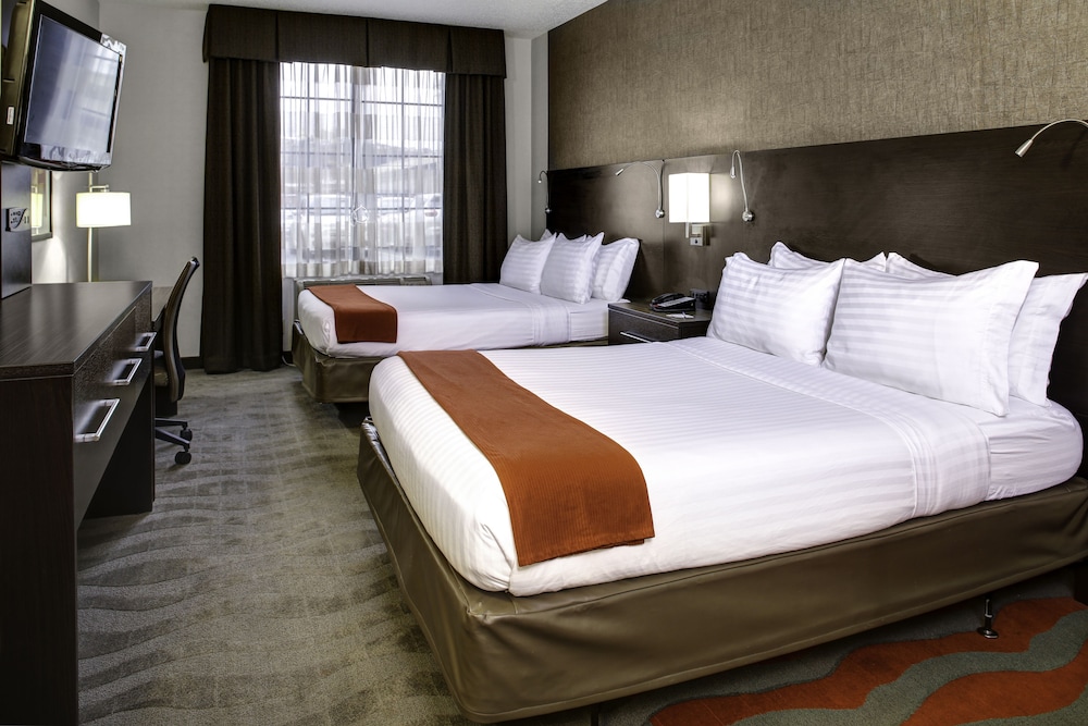 Holiday Inn Express Hotel & Suites Pittsburgh-South Side, an IHG Hotel