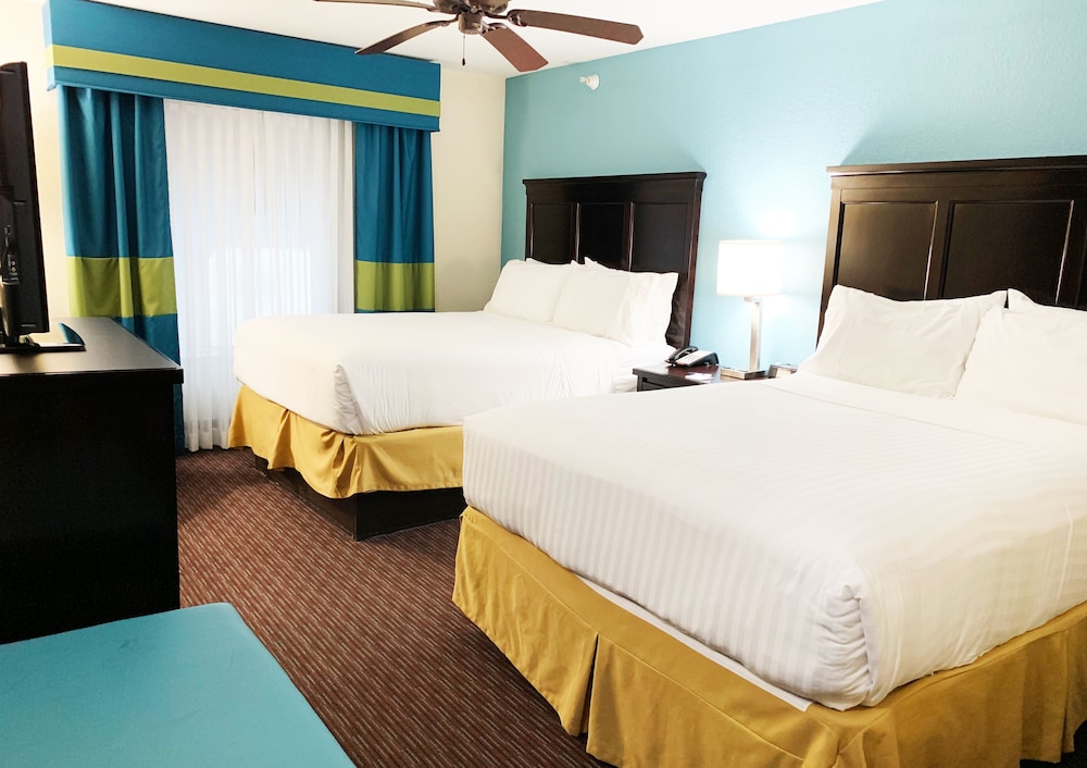 Holiday Inn Express Hotel & Suites Gainesville, an IHG Hotel