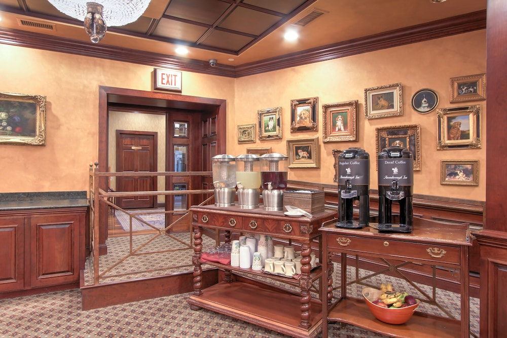 Coffee service, Ansonborough Inn